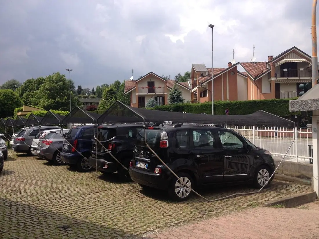 Grêle : pourquoi les assurances se durcissent pour les parcs automobiles